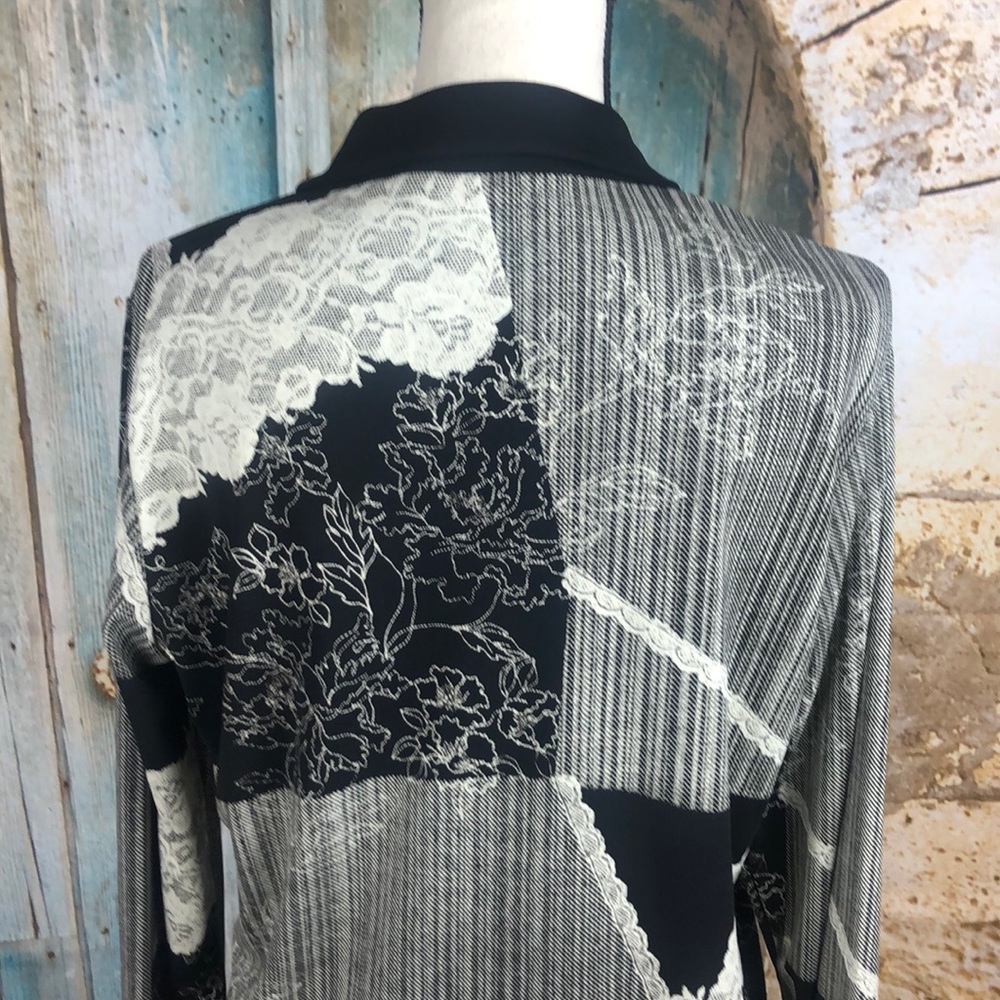 Francesca Rose Medium Floral Top - Picture 5 of 8